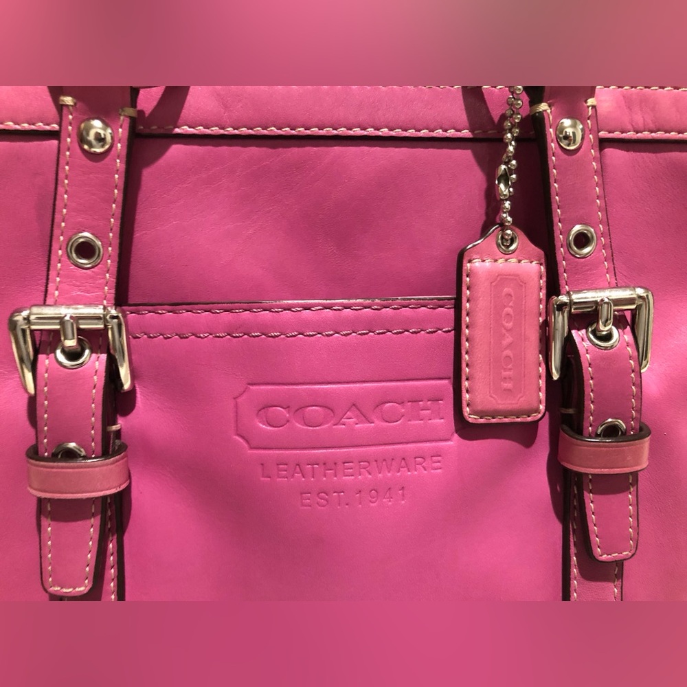 COACH F12343 PINK/MAGENTA LEATHER GALLERY EAST WEST TOTE WITH HANGTAG - Picture 16 of 16